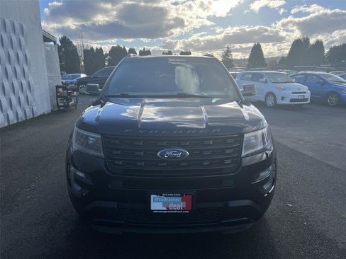 Used 2017 Ford Explorer Sport image 3