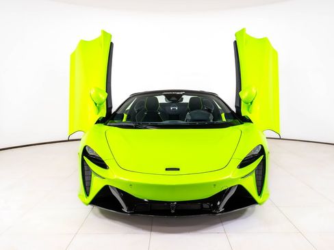 New 2026 McLaren Artura Spider RWD image 11
