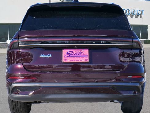 Used 2024 Lincoln Nautilus Reserve w/ Equipment Group 203A image 11