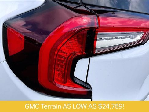 Used 2023 GMC Terrain SLE w/ Driver Convenience Package AWD/4WD image 29