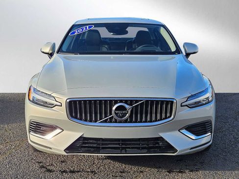 Used 2021 Volvo S60 T8 Inscription w/ Climate Package image 8