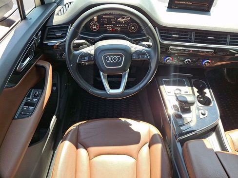 Used 2019 Audi Q7 3.0T Premium Plus w/ Premium Plus Package AWD/4WD image 12