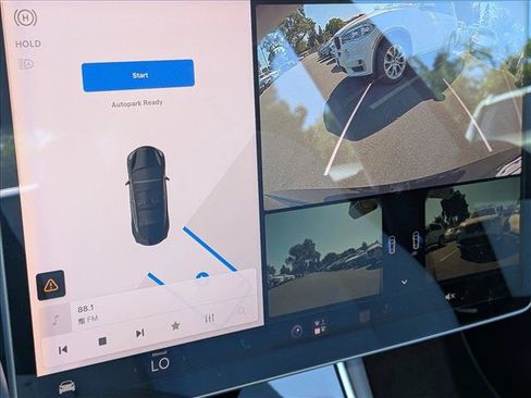 Used 2018 Tesla Model 3 Long Range RWD image 12