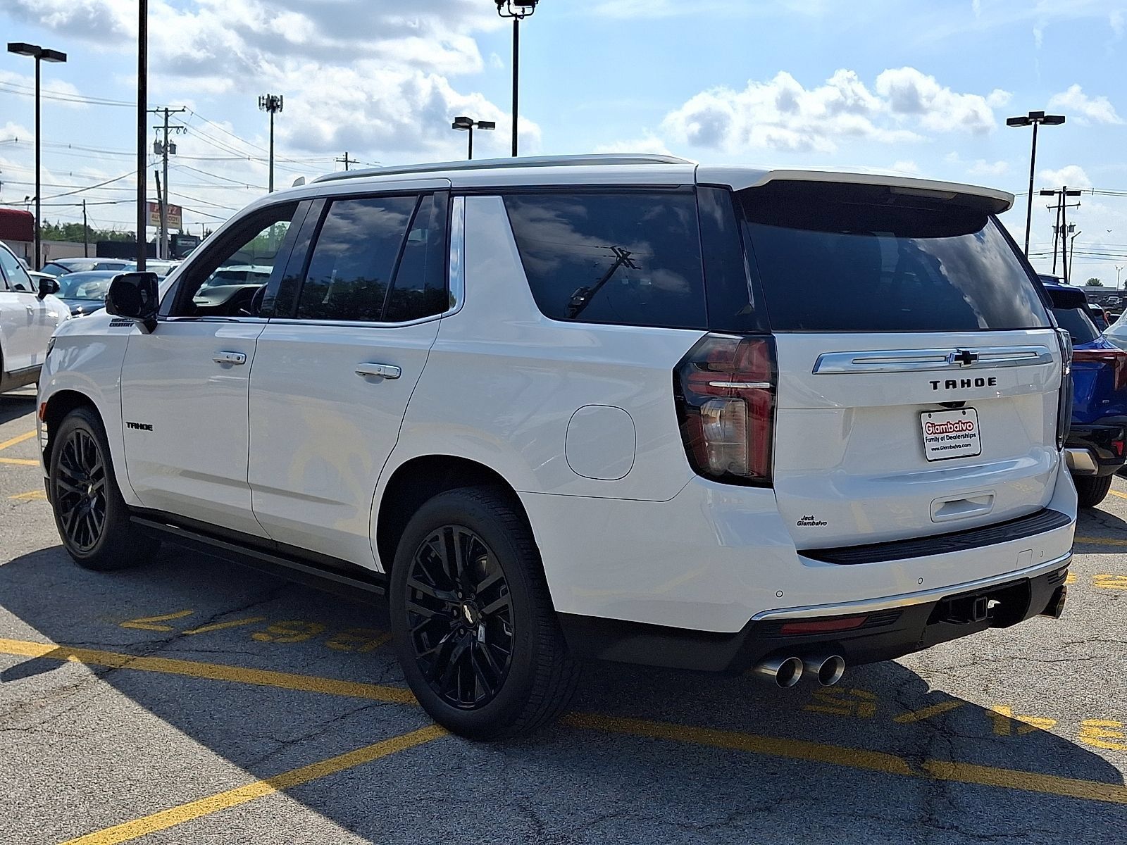 Used 2023 Chevrolet Tahoe High Country AWD/4WD image 4