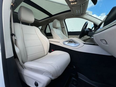 Used 2024 Mercedes-Benz GLE 450 4MATIC image 17