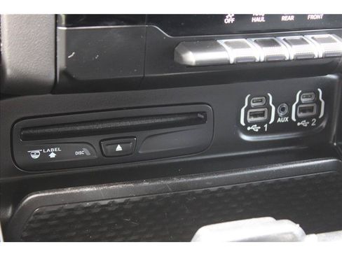 Used 2019 RAM 1500 Big Horn RWD image 32