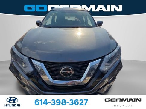 Used 2018 Nissan Rogue S AWD/4WD image 2
