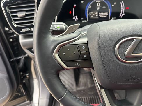 Used 2025 Lexus NX 350h 350h Premium image 18