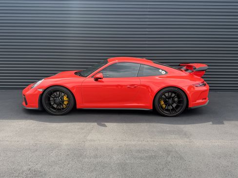 Certified 2018 Porsche 911 GT3 RWD image 2