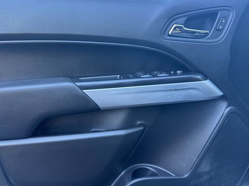 Used 2022 Chevrolet Colorado ZR2 image 11