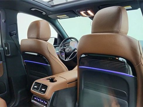 Used 2025 Mercedes-Benz GLS 450 4MATIC image 27