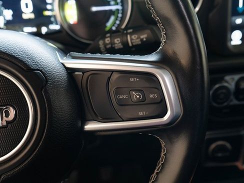 Used 2022 Jeep Wrangler Unlimited Sahara w/ Cold Weather Group image 25