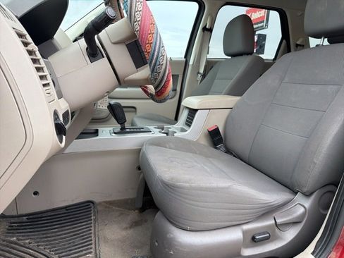 Used 2009 Ford Escape XLT image 12