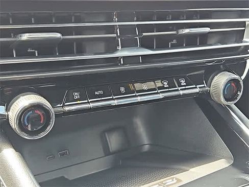 New 2026 Chevrolet Traverse LT w/ Driver Confidence Package image 14