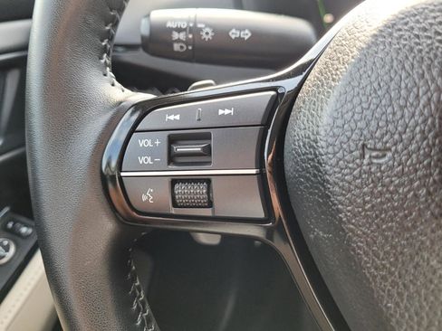 Used 2023 Honda Accord Touring image 29