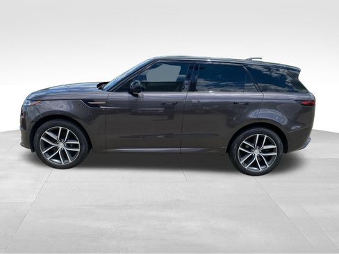 Used 2023 Land Rover Range Rover Sport SE Dynamic AWD/4WD image 2