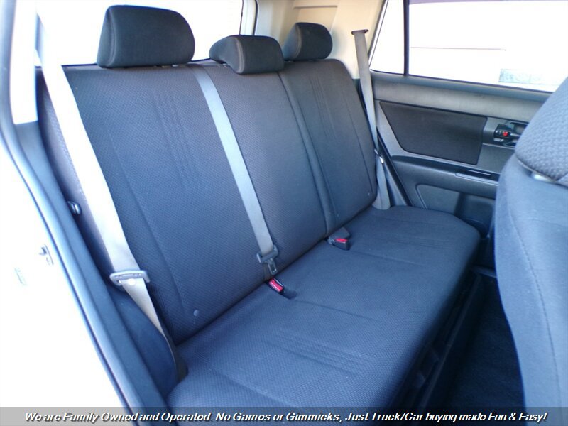 Used 2010 Scion xB FWD image 22