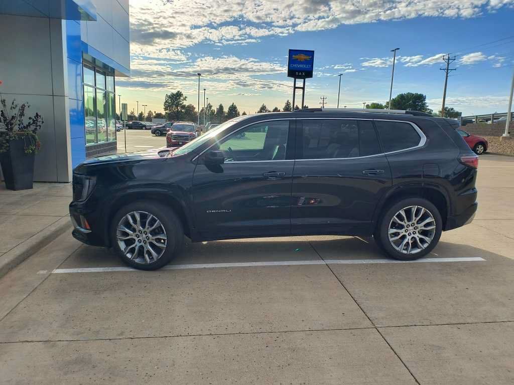 Used 2025 GMC Acadia Denali w/ Super Cruise Package AWD/4WD image 1