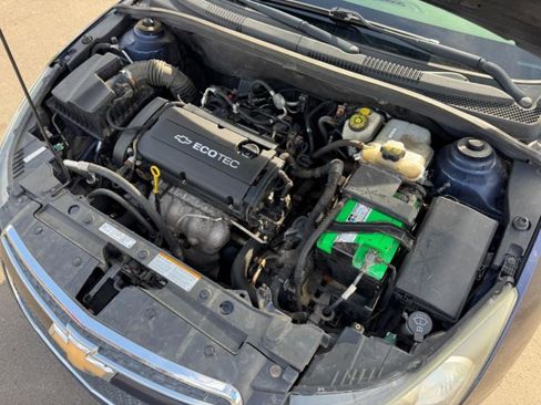 Used 2011 Chevrolet Cruze LS w/ Connectivity Package FWD image 21