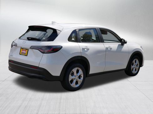 Certified 2023 Honda HR-V LX image 7