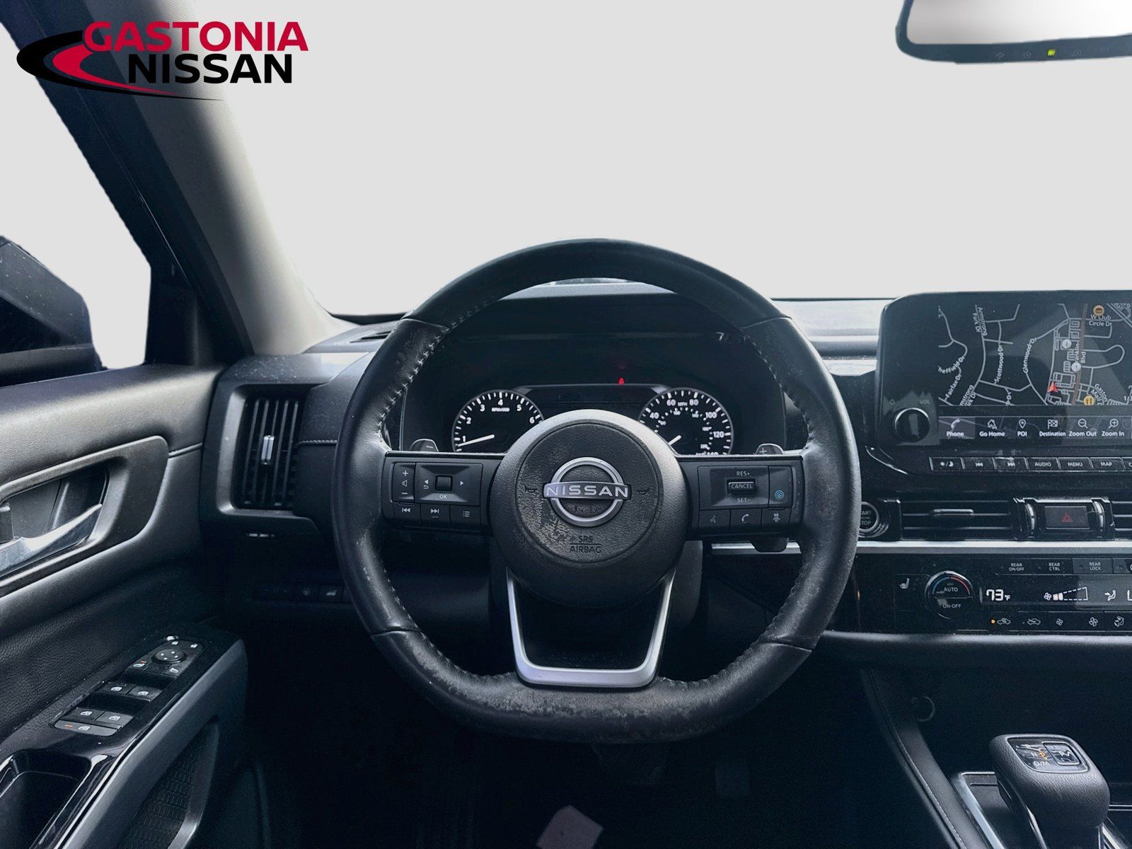 Used 2022 Nissan Pathfinder SL w/ Lighting Package (N92) FWD image 31