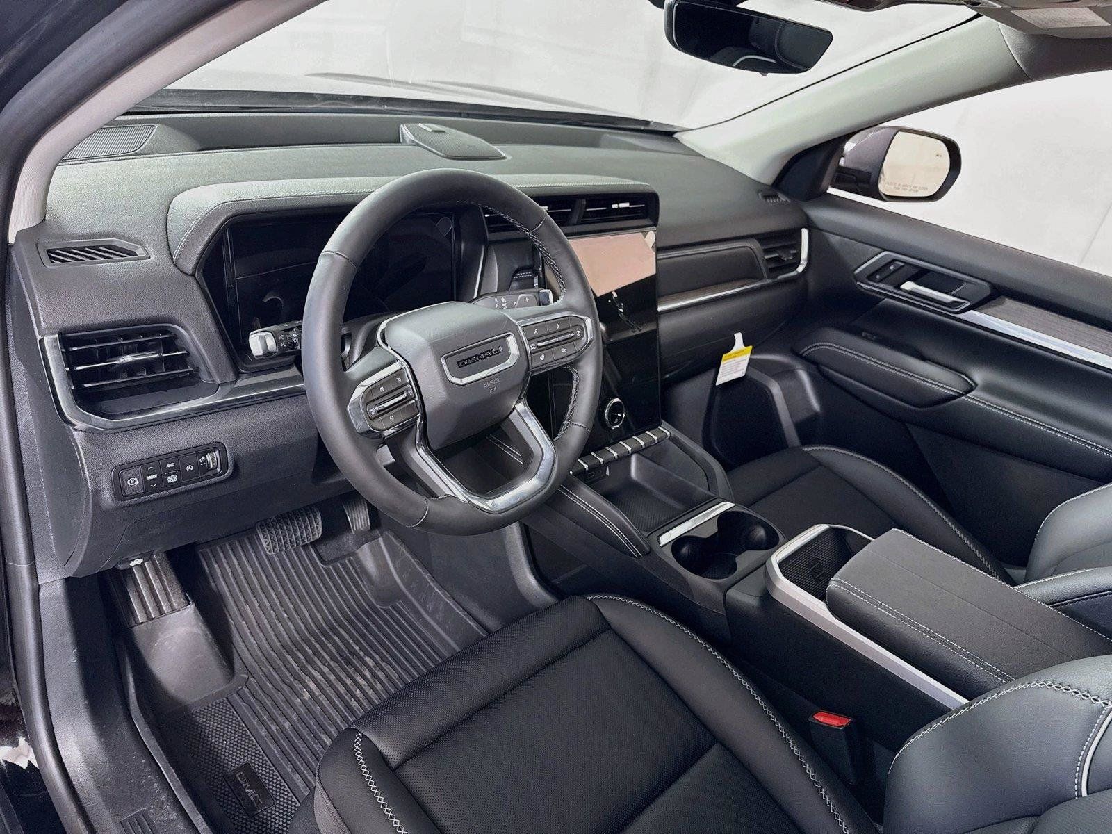 New 2027 GMC Terrain Denali w/ LPO, Floor Liner Package AWD/4WD image 3