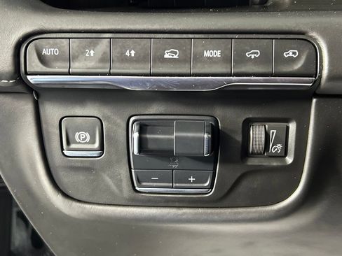 Used 2024 Cadillac Escalade Sport Platinum AWD/4WD image 36