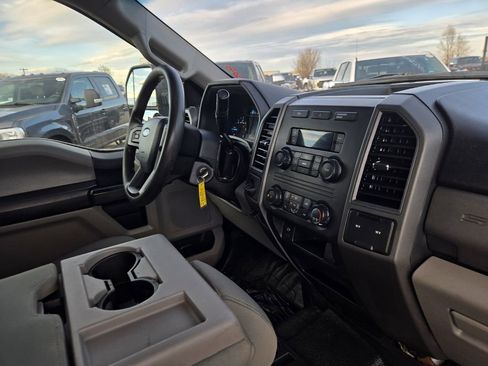 Used 2018 Ford F550 2WD Crew Cab Super Duty w/ Power Equipment Group image 19