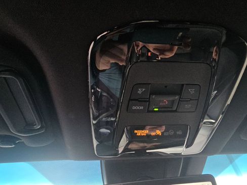 Certified 2021 Toyota Venza Limited w/ Advanced Technology Package image 21