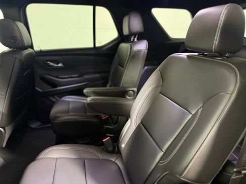 Used 2023 Chevrolet Traverse LT w/ LT Premium Package AWD/4WD image 21