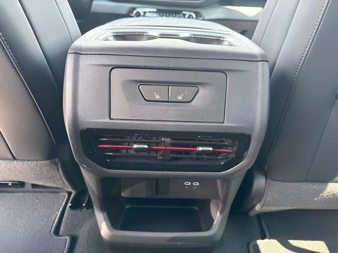 Used 2026 Chevrolet Silverado EV Trail Boss AWD/4WD image 13