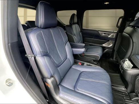 Certified 2026 INFINITI QX80 4WD image 27