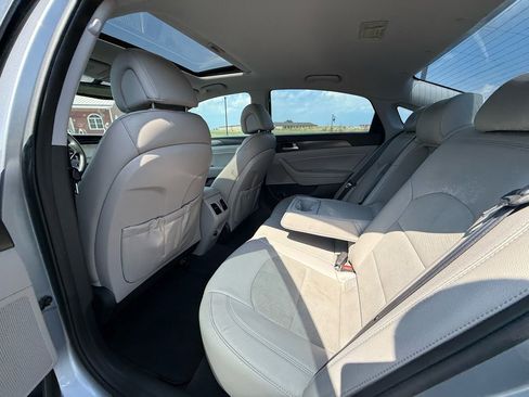 Used 2016 Hyundai Sonata Sport w/ Option Group 03 image 11