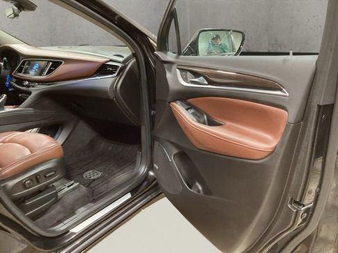 Used 2019 Buick Enclave Avenir w/ Avenir Technology Package image 19