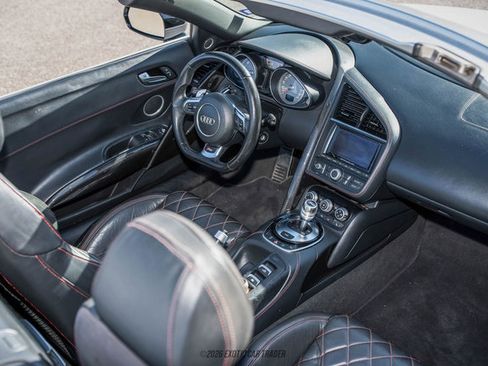 Used 2015 Audi R8 V8 w/ Full Leather Package image 55