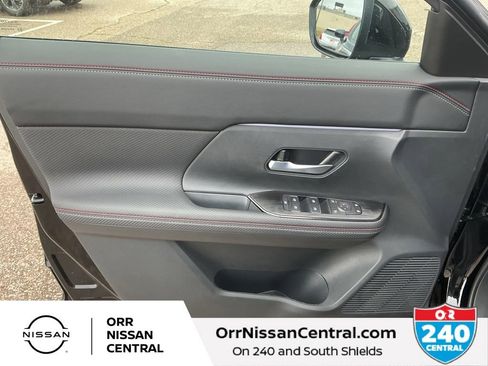 New 2026 Nissan Kicks SR FWD image 16