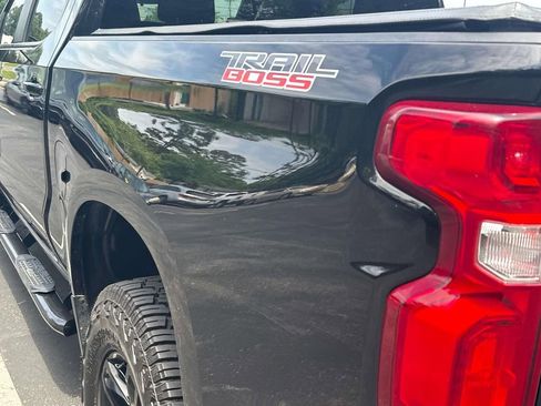 Used 2020 Chevrolet Silverado 1500 LT Trail Boss w/ Convenience Package AWD/4WD image 6