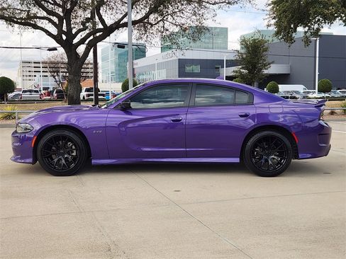 Used 2023 Dodge Charger R/T w/ Harman/Kardon Audio Group image 4