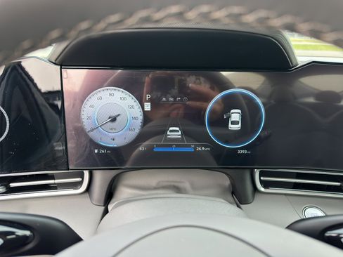 Certified 2024 Hyundai Elantra SEL w/ Convenience Package image 18