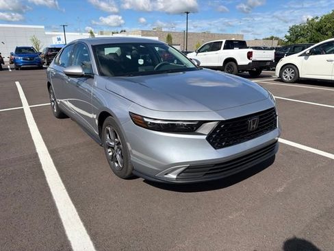 Certified 2023 Honda Accord EX image 2