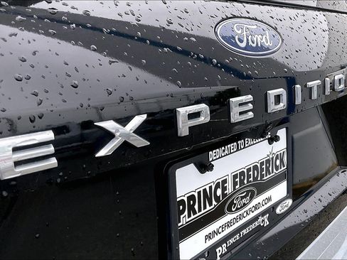 Certified 2025 Ford Expedition Max Active AWD/4WD image 8