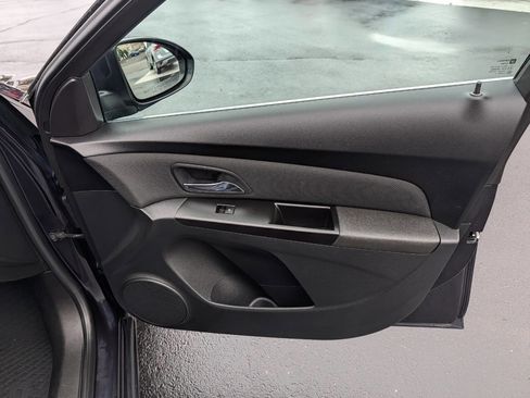 Used 2014 Chevrolet Cruze LT image 21