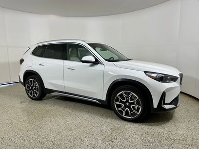 New 2025 BMW X1 xDrive28i w/ Premium Package