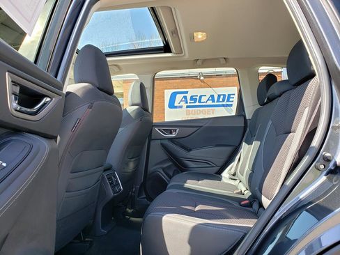 Used 2019 Subaru Forester Premium image 14