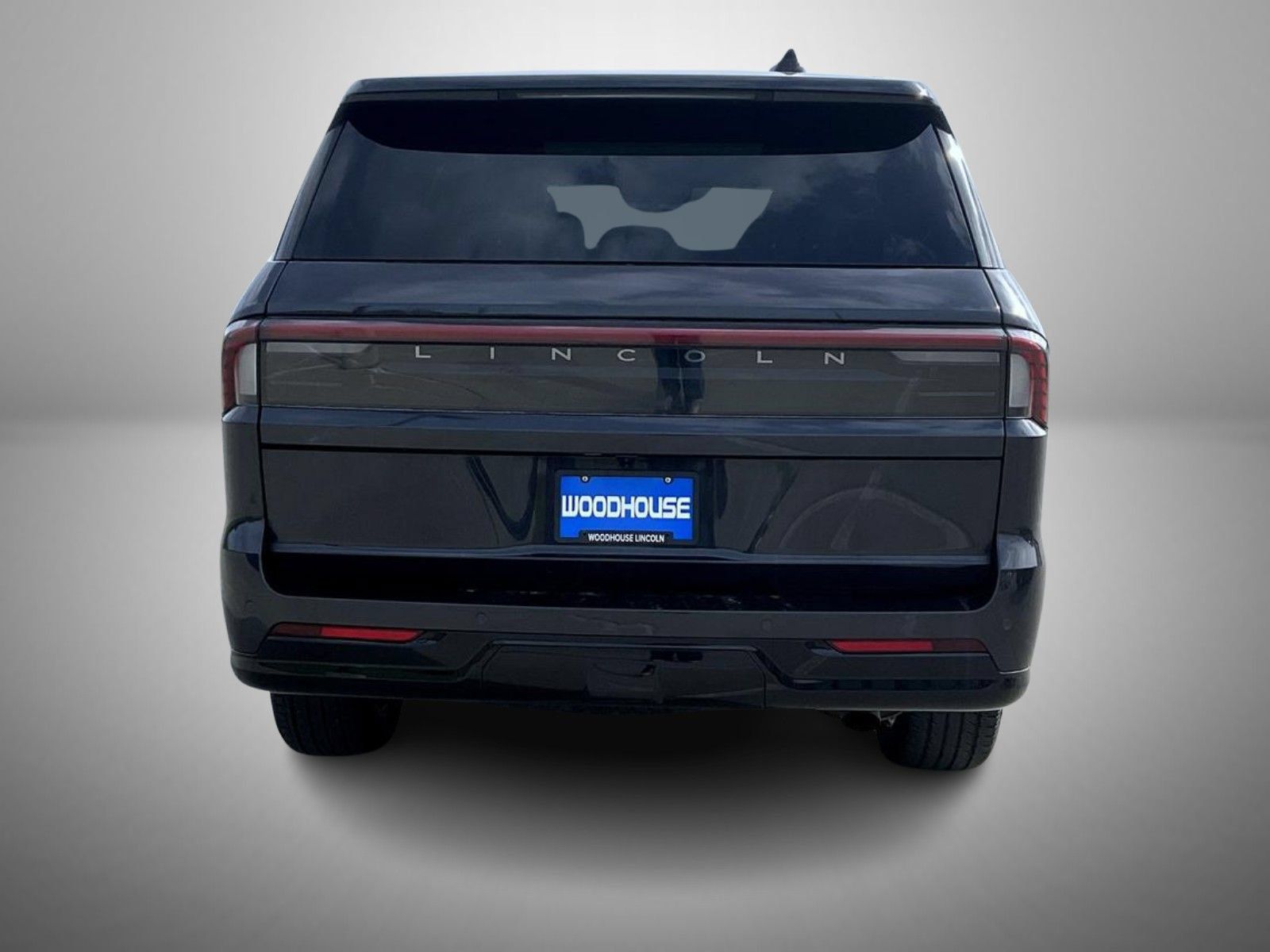 Used 2025 Lincoln Navigator Reserve AWD/4WD image 6