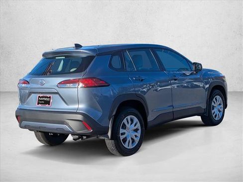 Used 2024 Toyota Corolla Cross L image 5