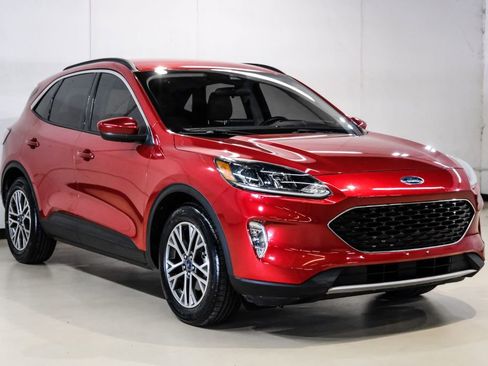 Used 2020 Ford Escape SEL image 6