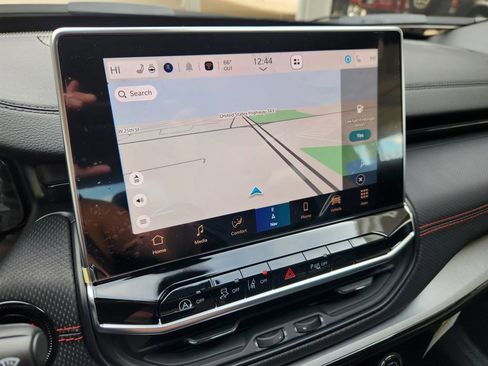 New 2026 Jeep Compass Trailhawk w/ Sun, Sound & Navigation Group image 15