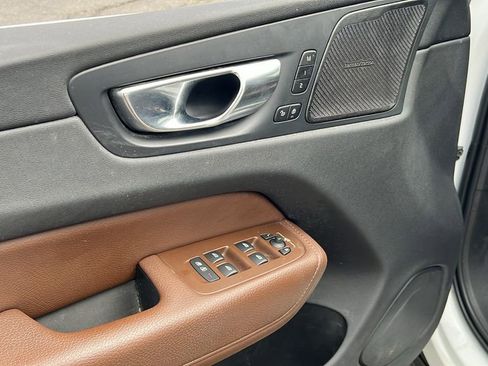 Used 2020 Volvo XC60 T6 Inscription w/ Protection Package Premier image 21