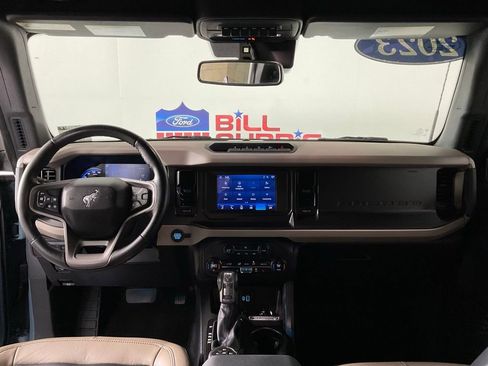 Used 2023 Ford Bronco Wildtrak image 18